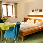 Gaestehaus Hofacker Vendégház 4*