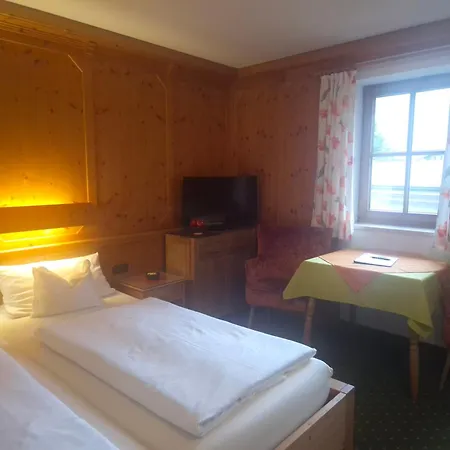 Gaestehaus Hofacker 3*